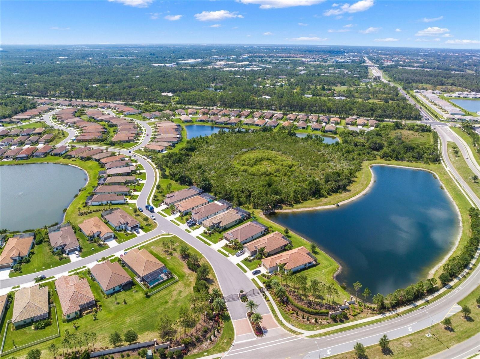 215 Cassano Dr, Nokomis, FL 34275 — photo 4 of 60