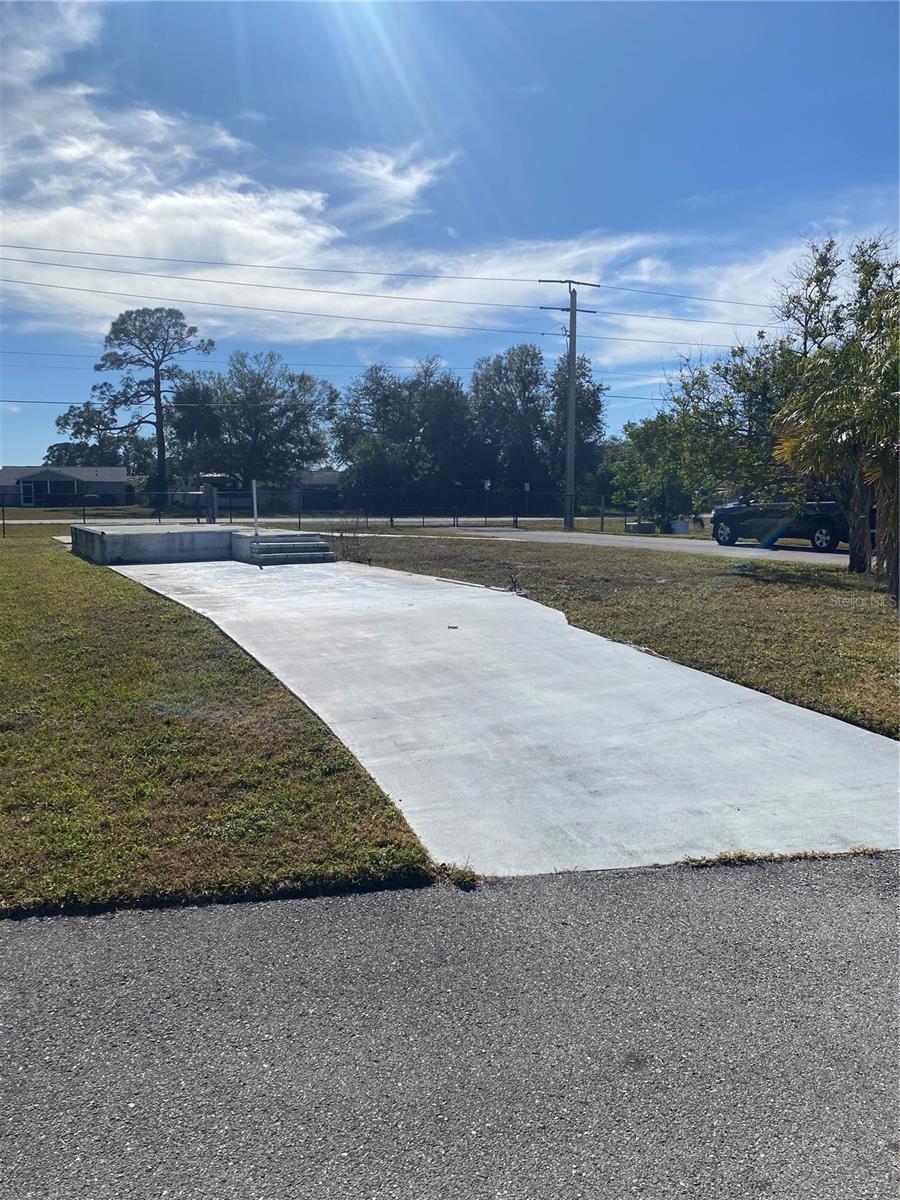 Driveway/Carport area