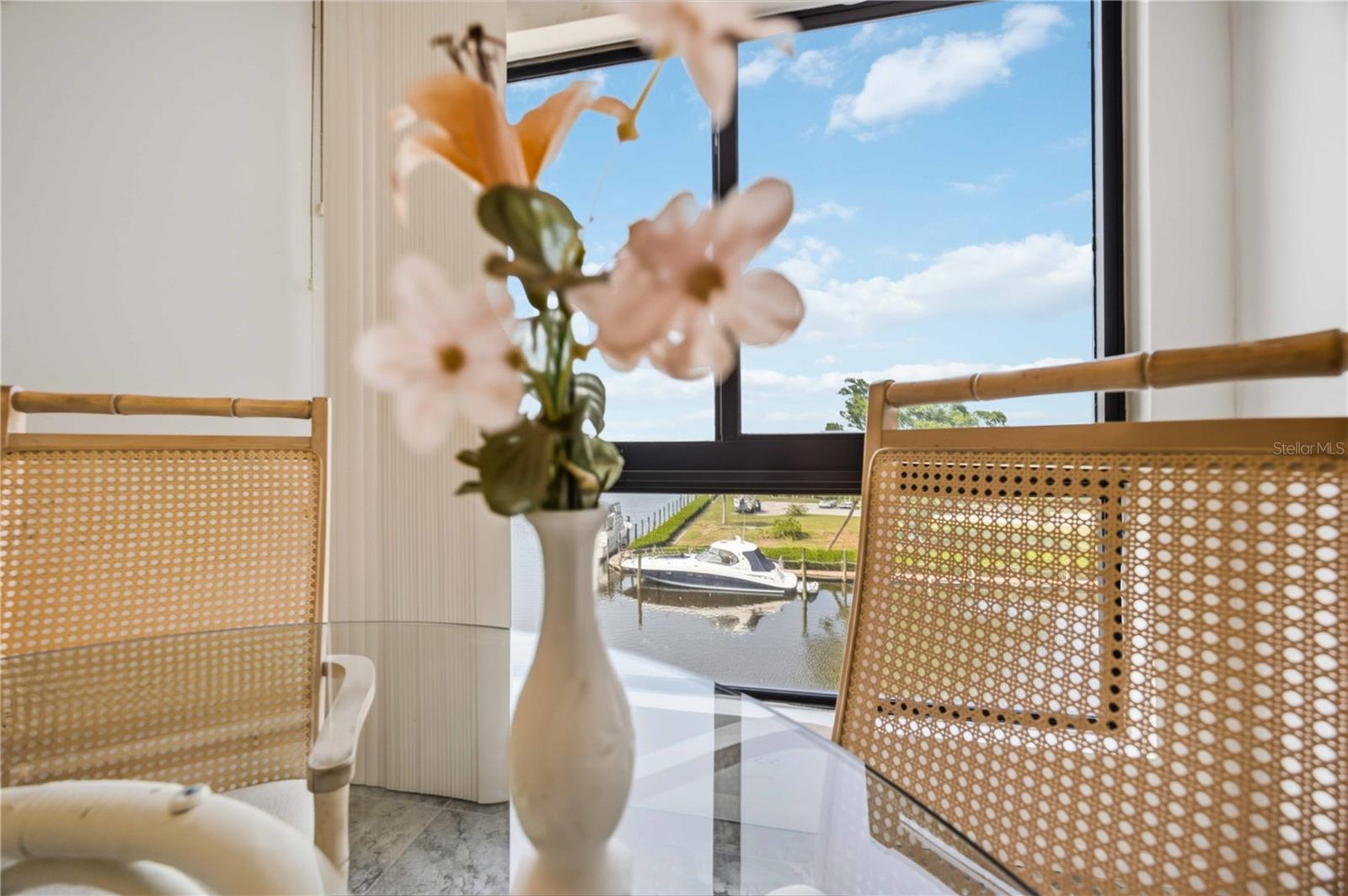 Eat-In Kitchen Nook