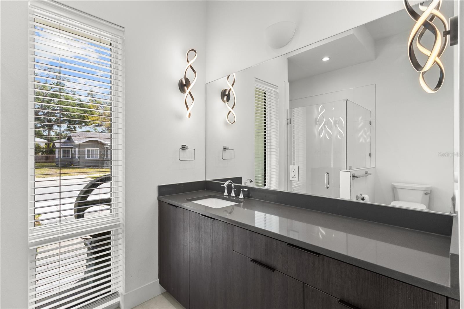 1755 7th St, Sarasota, FL 34236 — photo 12 of 70
