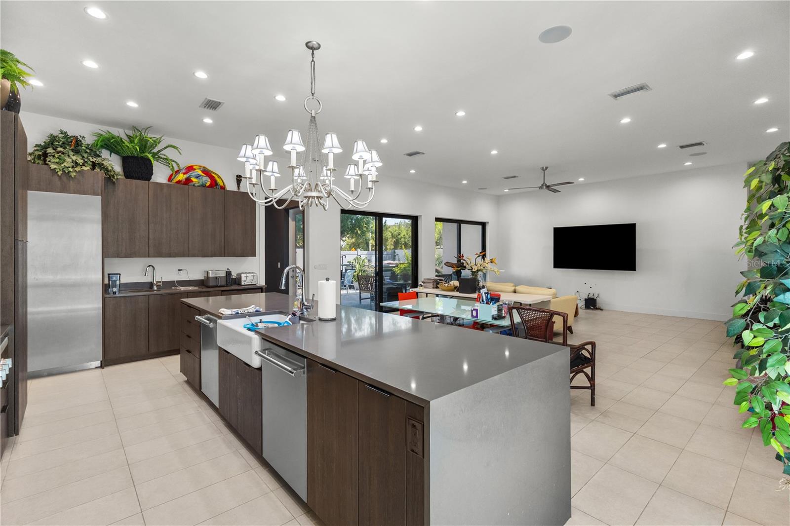 1755 7th St, Sarasota, FL 34236 — photo 19 of 70