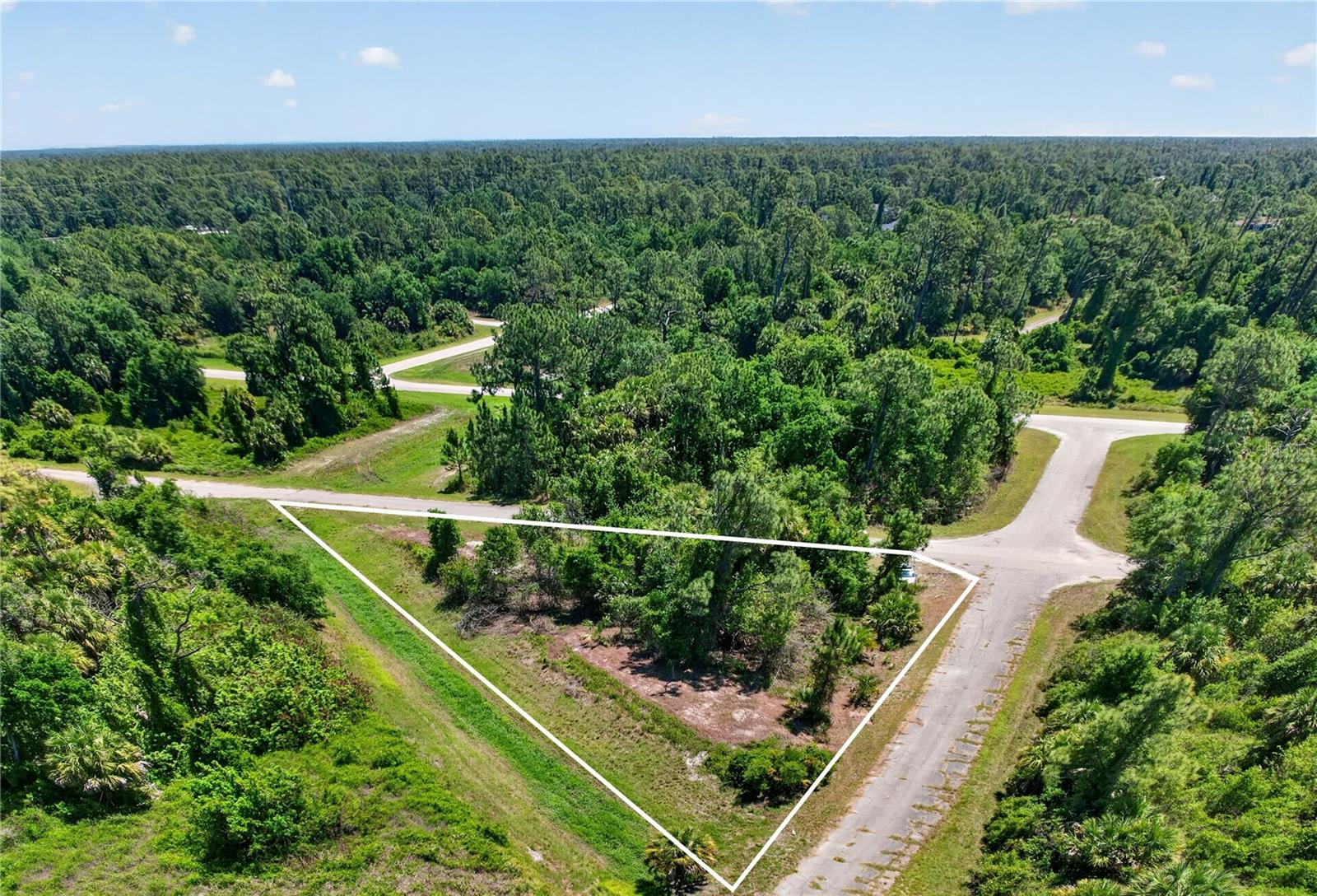 Custer Cir, North Port, FL 34288 · MLS# A4690866 — photo 1 of 1
