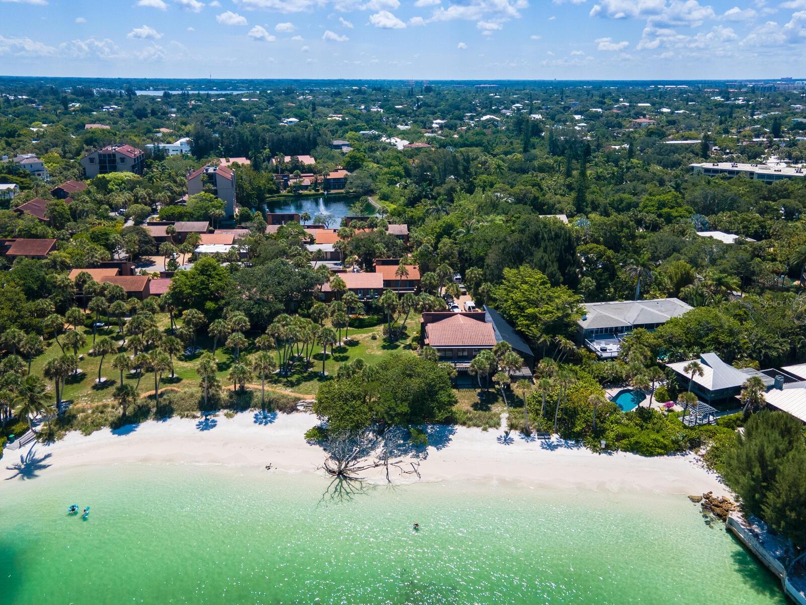 22 Sandy Cove Rd #apt 203, Sarasota, FL 34242 — photo 2 of 48