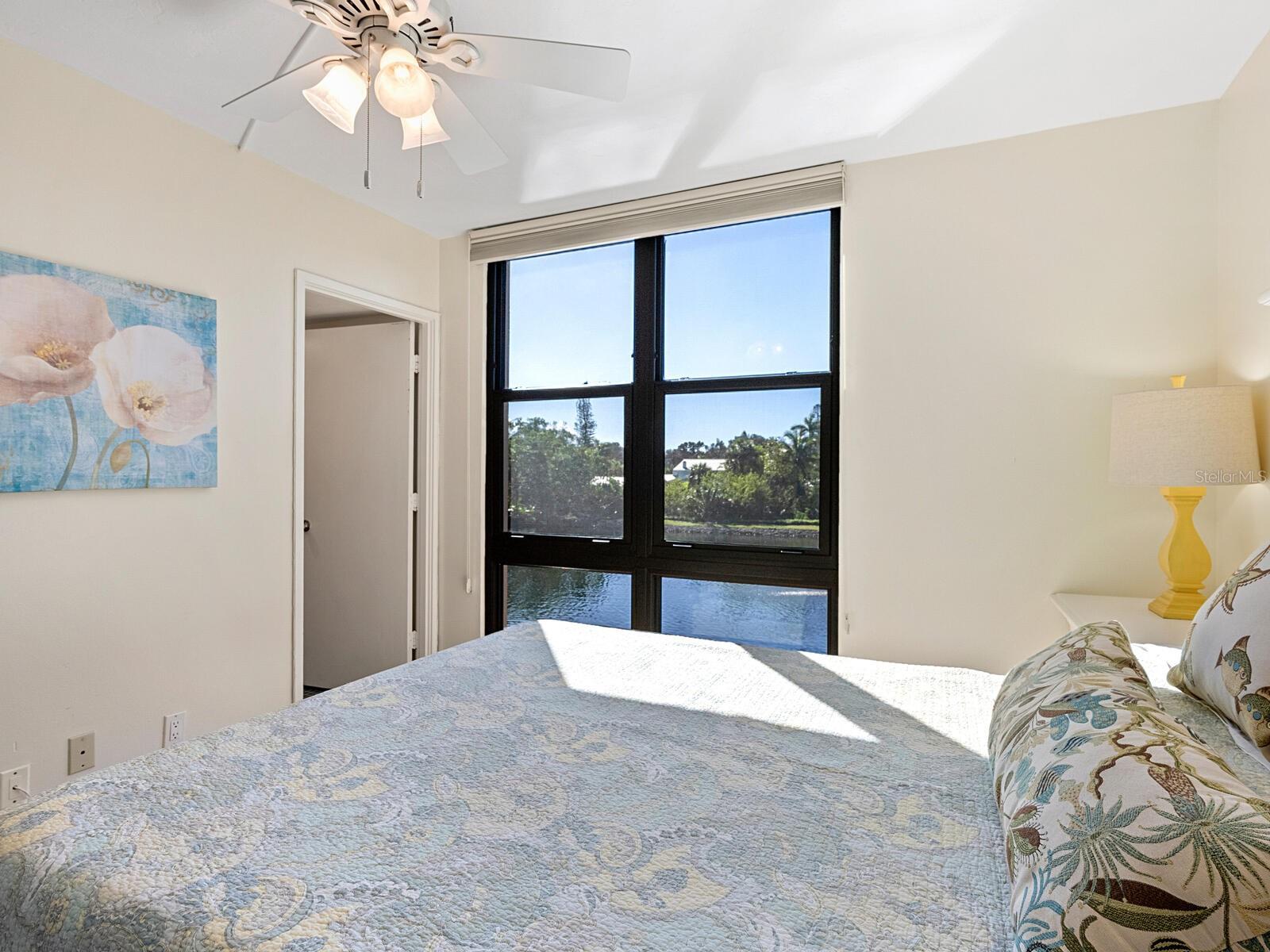 22 Sandy Cove Rd #apt 203, Sarasota, FL 34242 — photo 17 of 48