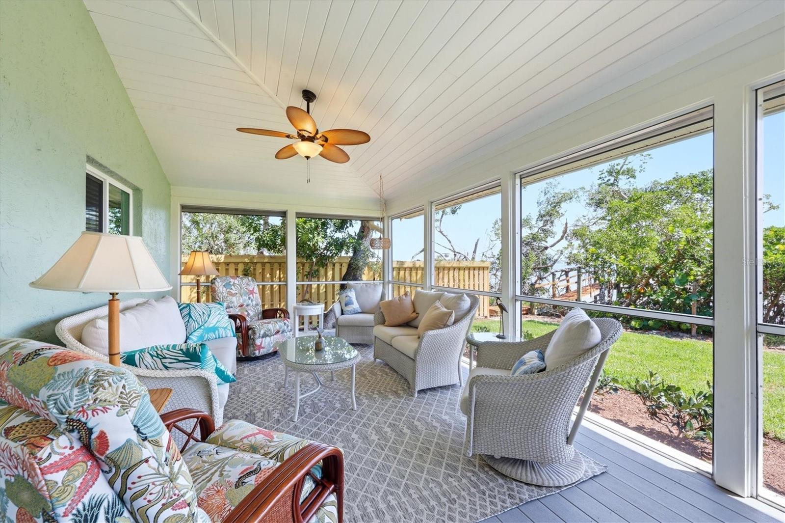 Screened Lanai Sitting Area