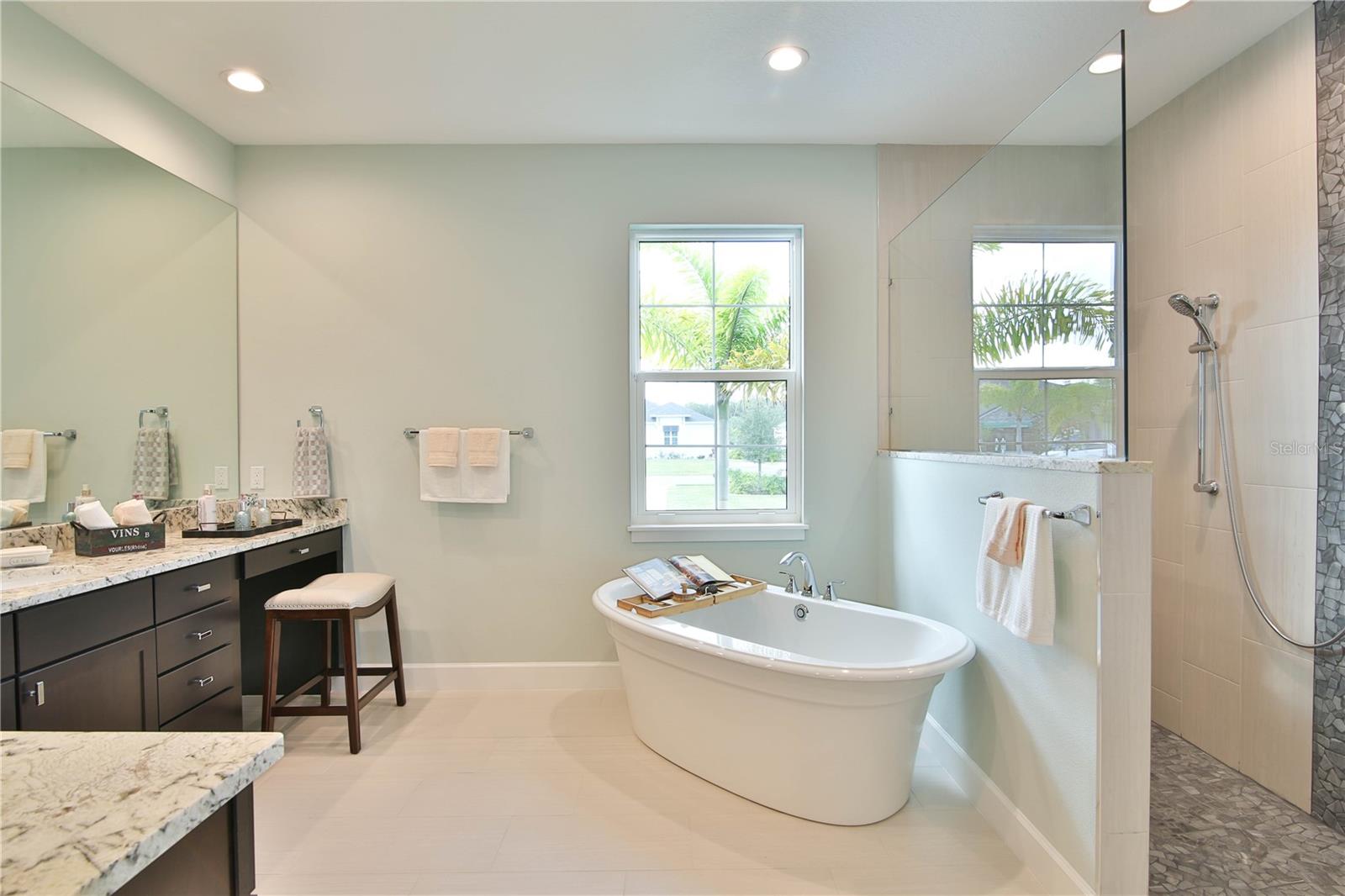 2424 Ashton Rd, Sarasota, FL 34231 — photo 18 of 53