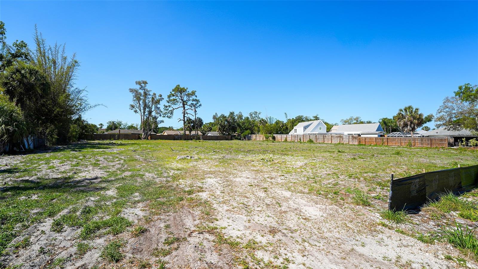 2424 Ashton Rd, Sarasota, FL 34231 — photo 31 of 53