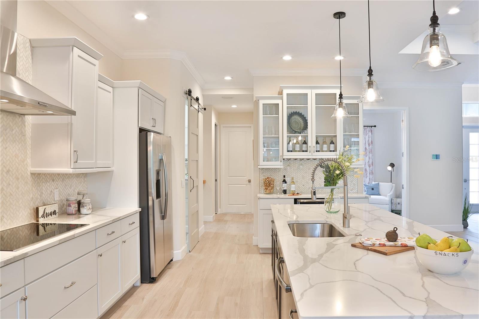 2424 Ashton Rd, Sarasota, FL 34231 — photo 10 of 53