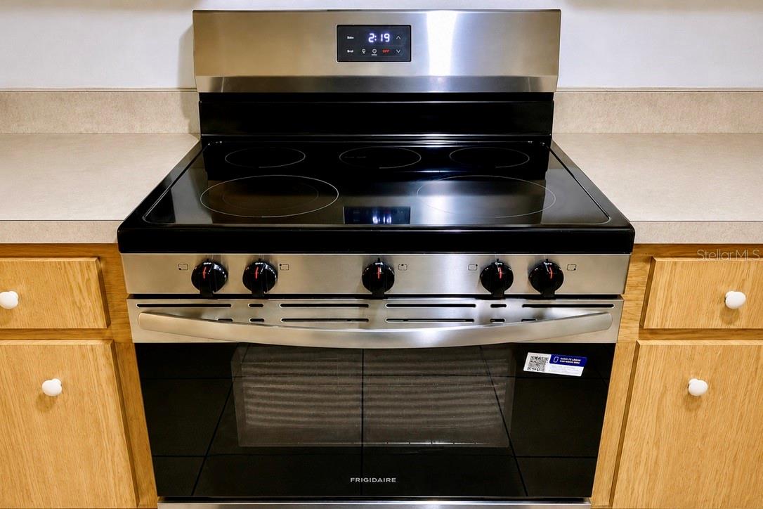 Brand New Stainless Steel Kitchen Stove