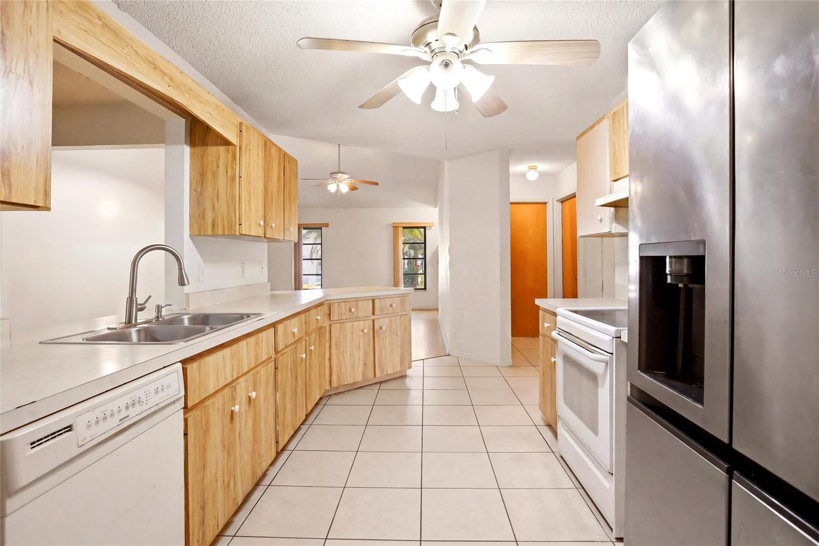 3456 Dwight St, Port Charlotte, FL 33981 — photo 14 of 69