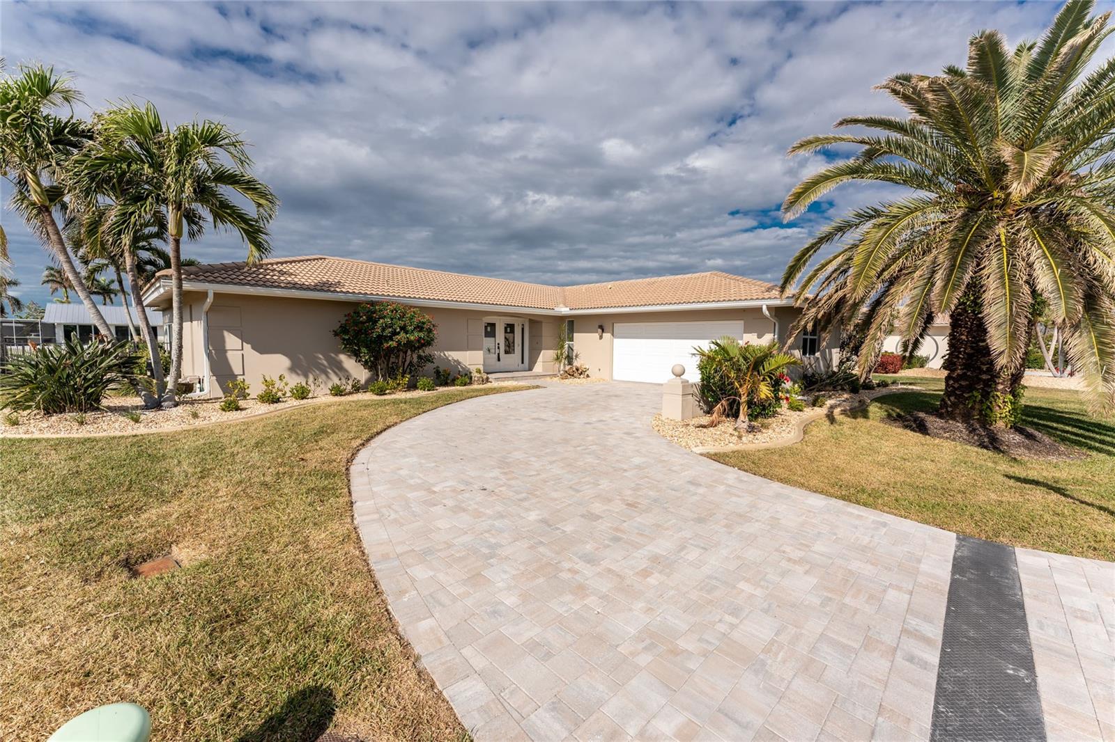 951 Lassino Ct, Punta Gorda, FL 33950 — photo 1 of 53