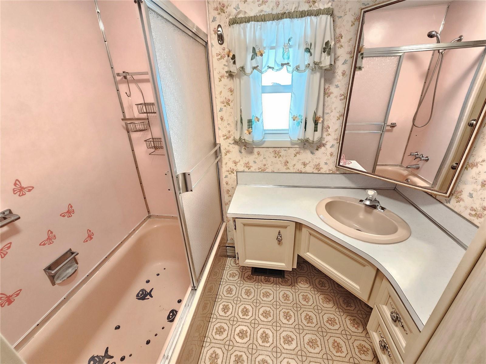 Main bathroom