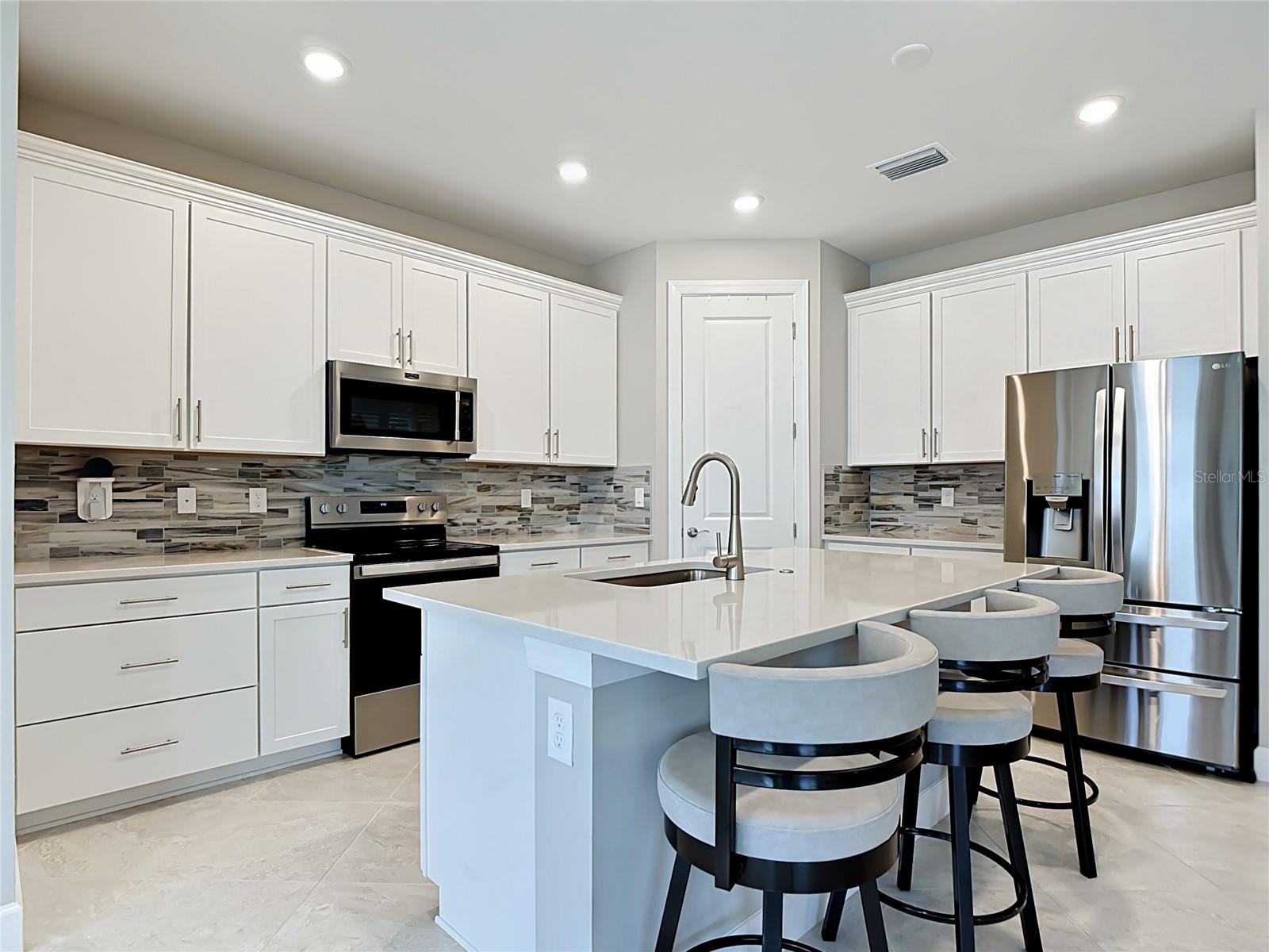 2462 Gabel Oak Dr, North Port, FL 34289 — photo 18 of 44