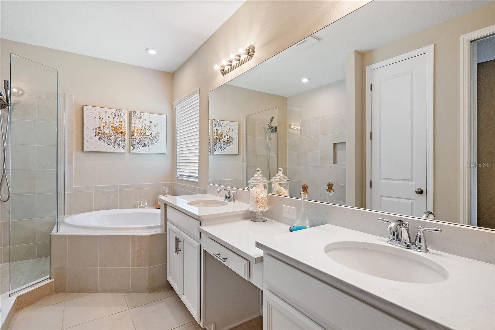 9085 Luna Ln, Sarasota, FL 34241 — photo 24 of 62