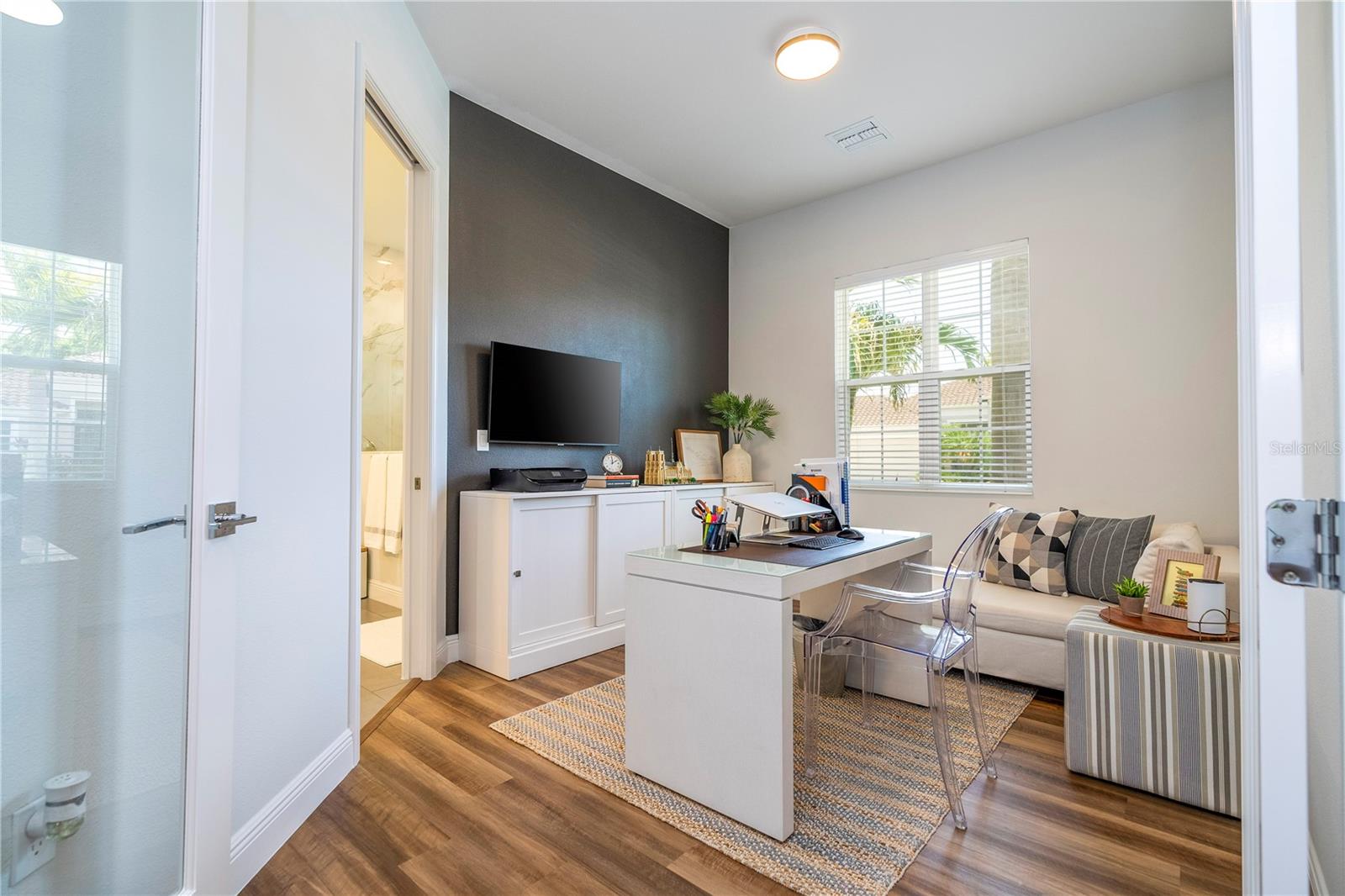 7181 Ryedale Ct, Sarasota, FL 34241 — photo 11 of 55