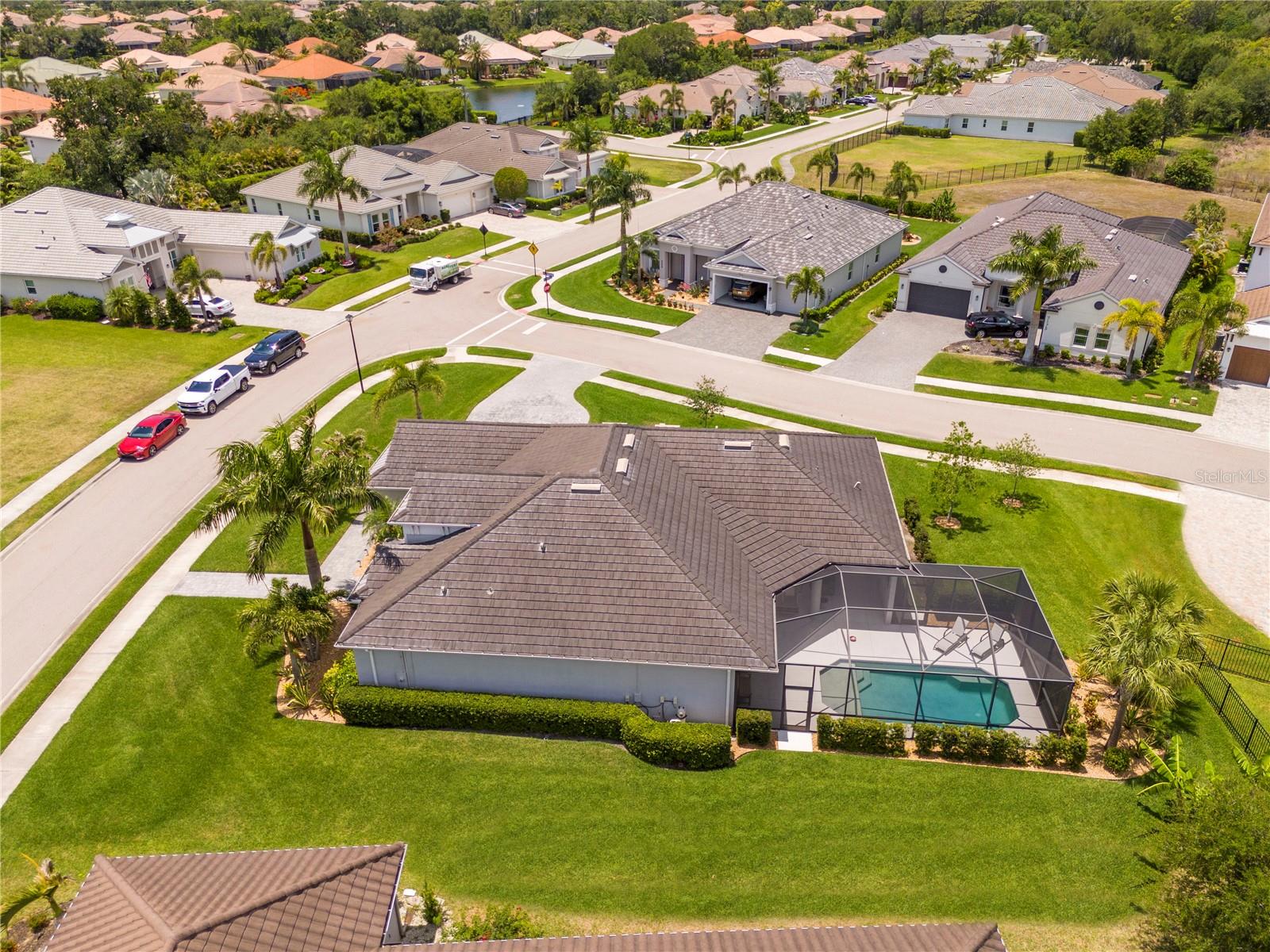 7181 Ryedale Ct, Sarasota, FL 34241 — photo 3 of 55