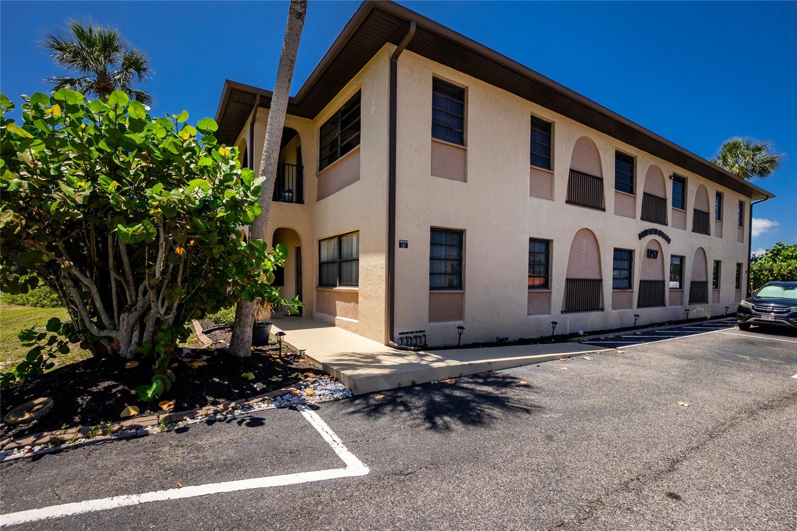 1217 Aqui Esta Dr #8, Punta Gorda, FL 33950 — photo 47 of 60