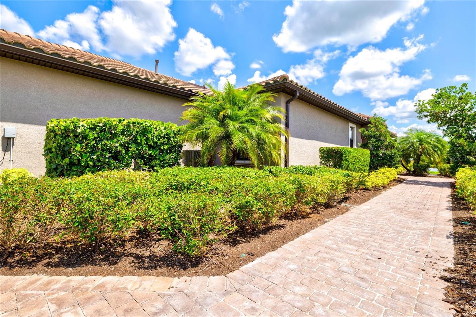 10254 Morning Mist Ln, Sarasota, FL 34241 — photo 2 of 47