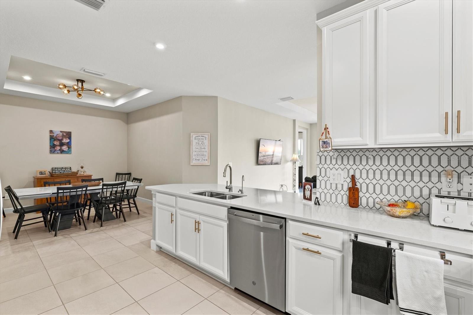 10254 Morning Mist Ln, Sarasota, FL 34241 — photo 10 of 47