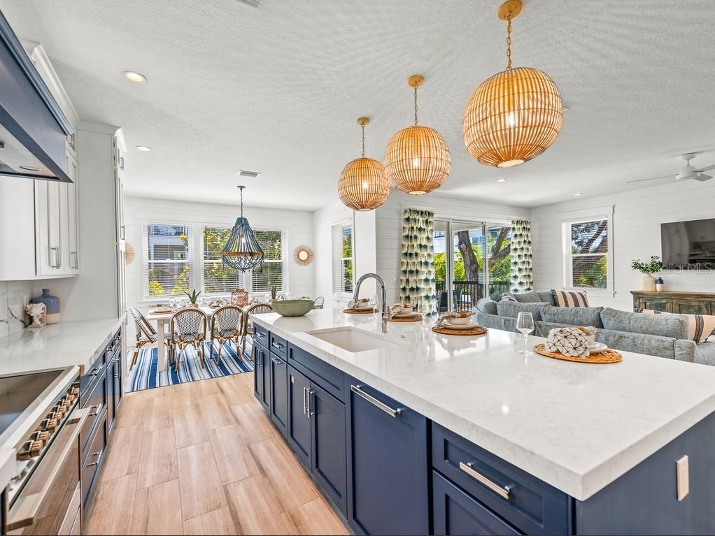 204 Coolidge Dr, Sarasota, FL 34236 — photo 11 of 90