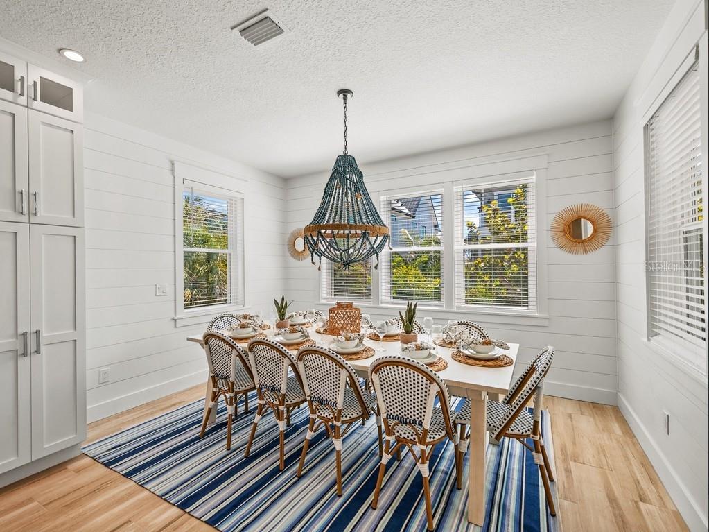 204 Coolidge Dr, Sarasota, FL 34236 — photo 13 of 90
