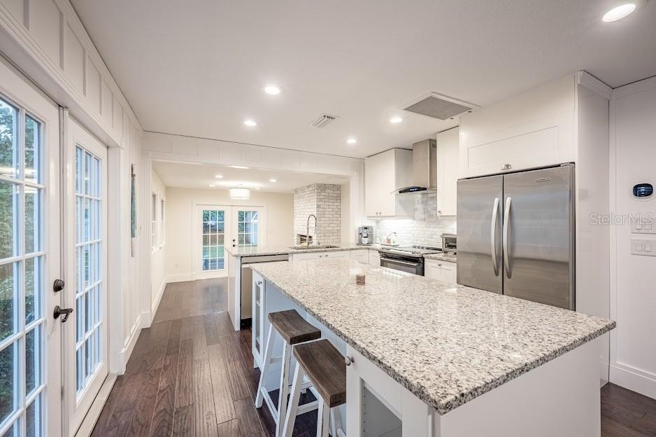 1837 Worrington St, Sarasota, FL 34231 — photo 3 of 25