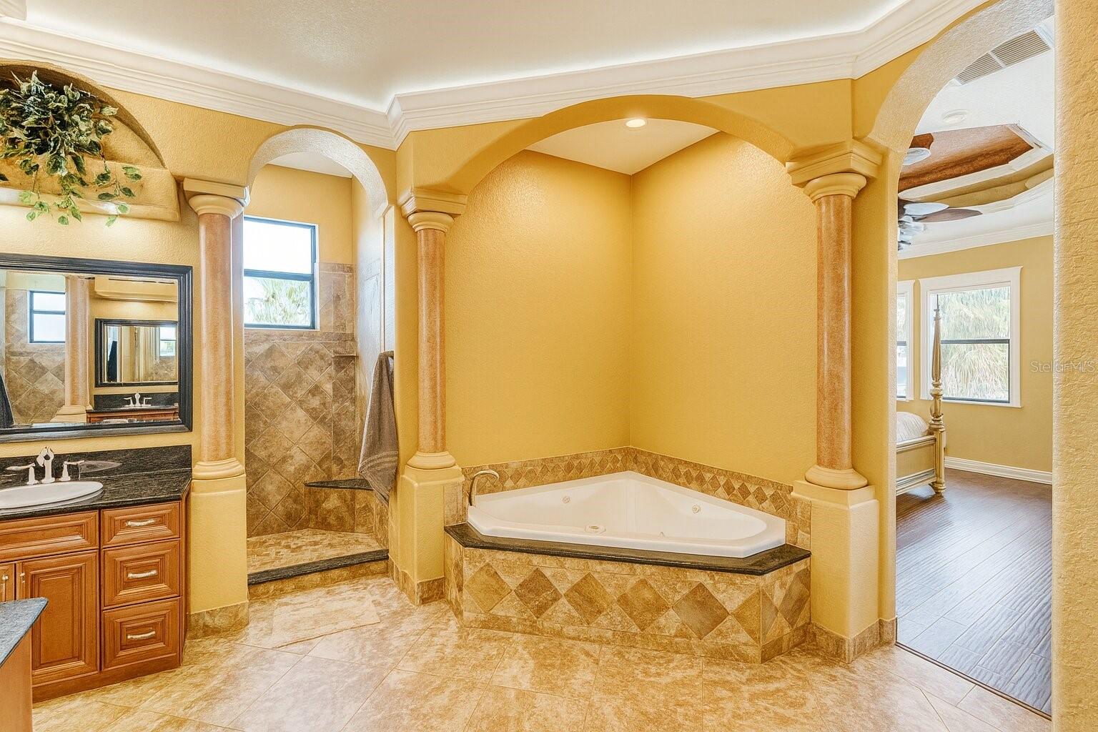 135 Tina Island Dr, Osprey, FL 34229 — photo 12 of 47