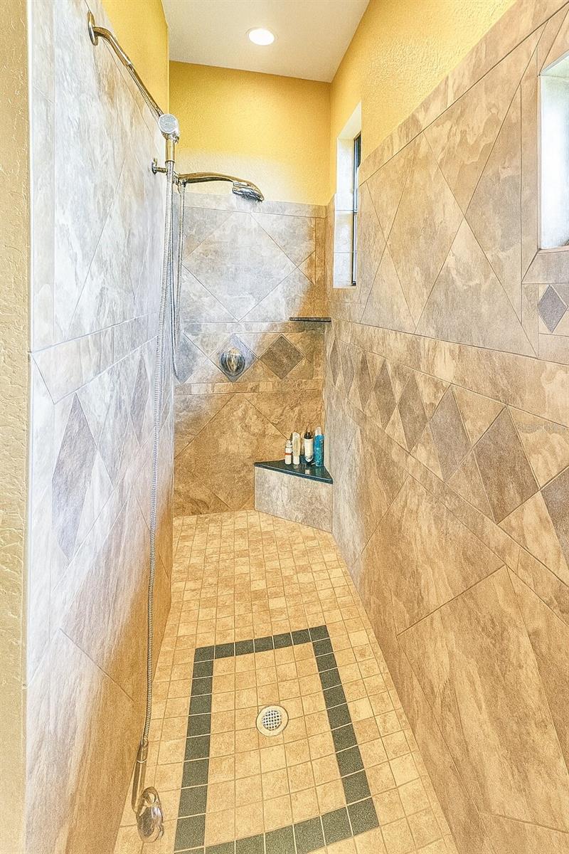 135 Tina Island Dr, Osprey, FL 34229 — photo 14 of 47