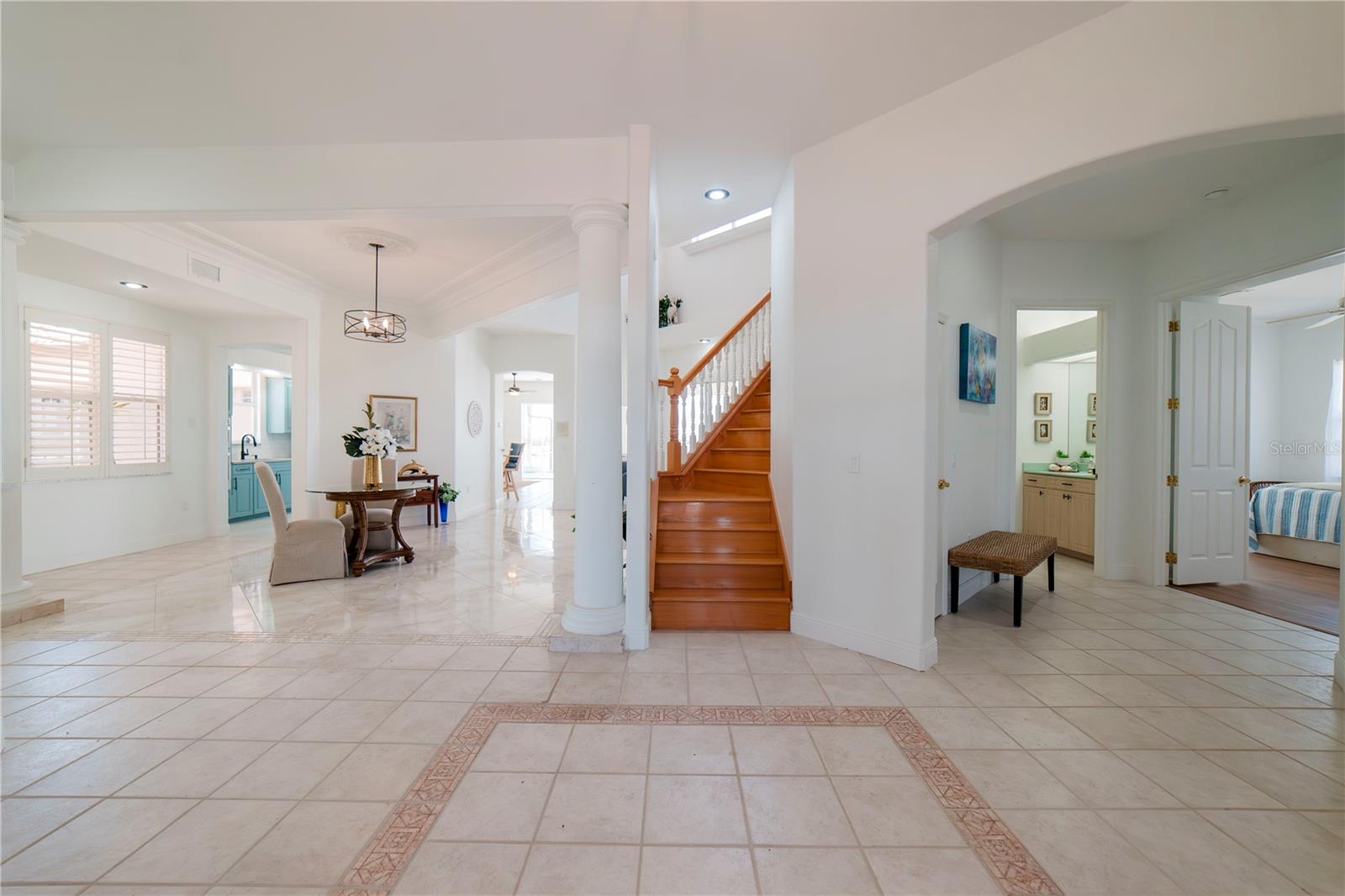 Foyer/entrance