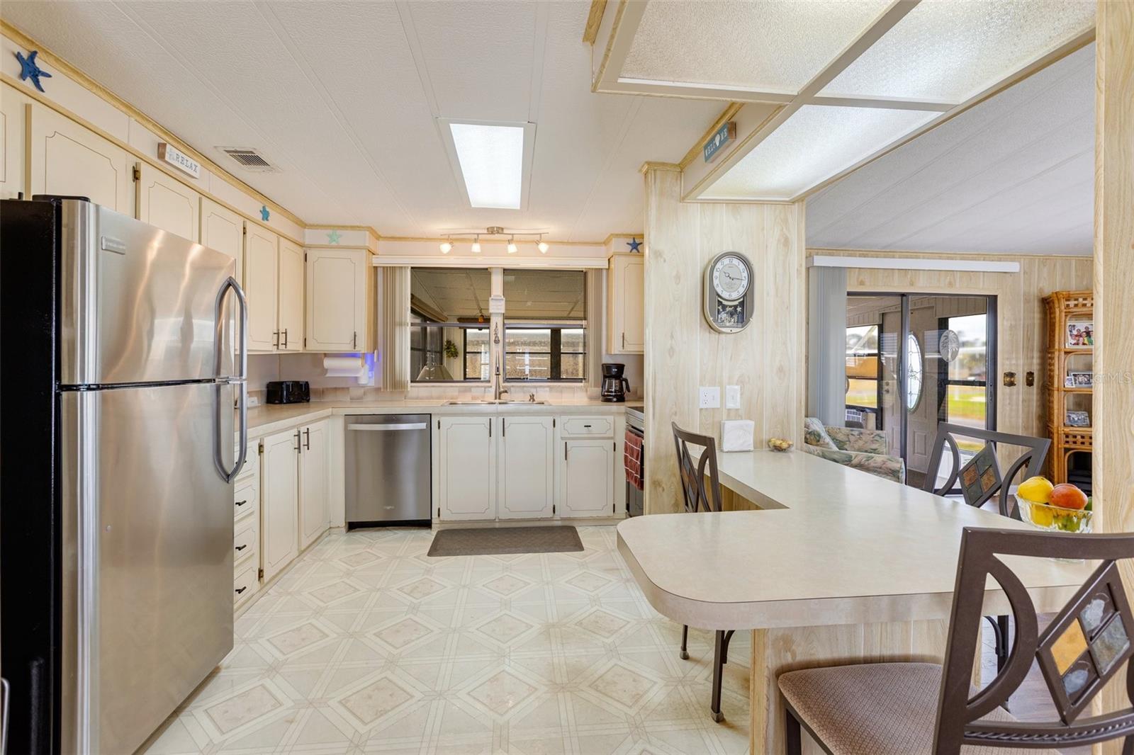 622 la Sala, North Port, FL 34287 — photo 9 of 26