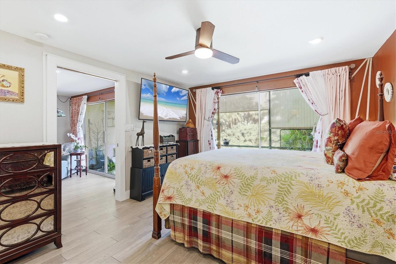 1650 Pine Tree Ln #103, Sarasota, FL 34236 — photo 19 of 43