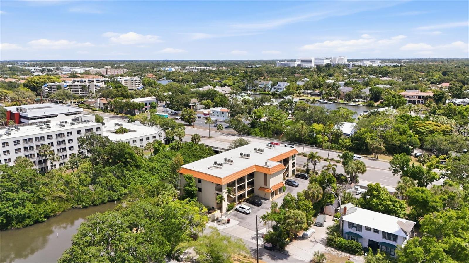 1650 Pine Tree Ln #103, Sarasota, FL 34236 — photo 3 of 43