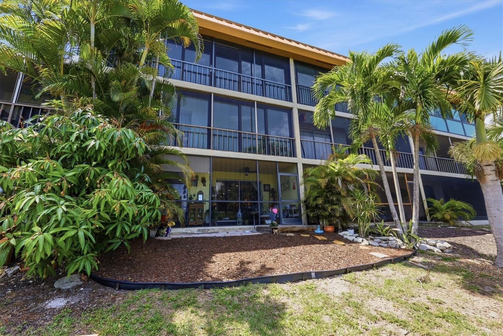 1650 Pine Tree Ln #103, Sarasota, FL 34236 — photo 33 of 43