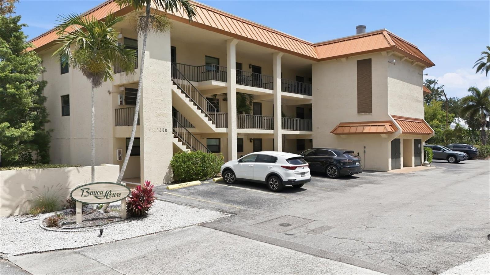 1650 Pine Tree Ln #103, Sarasota, FL 34236 — photo 41 of 43