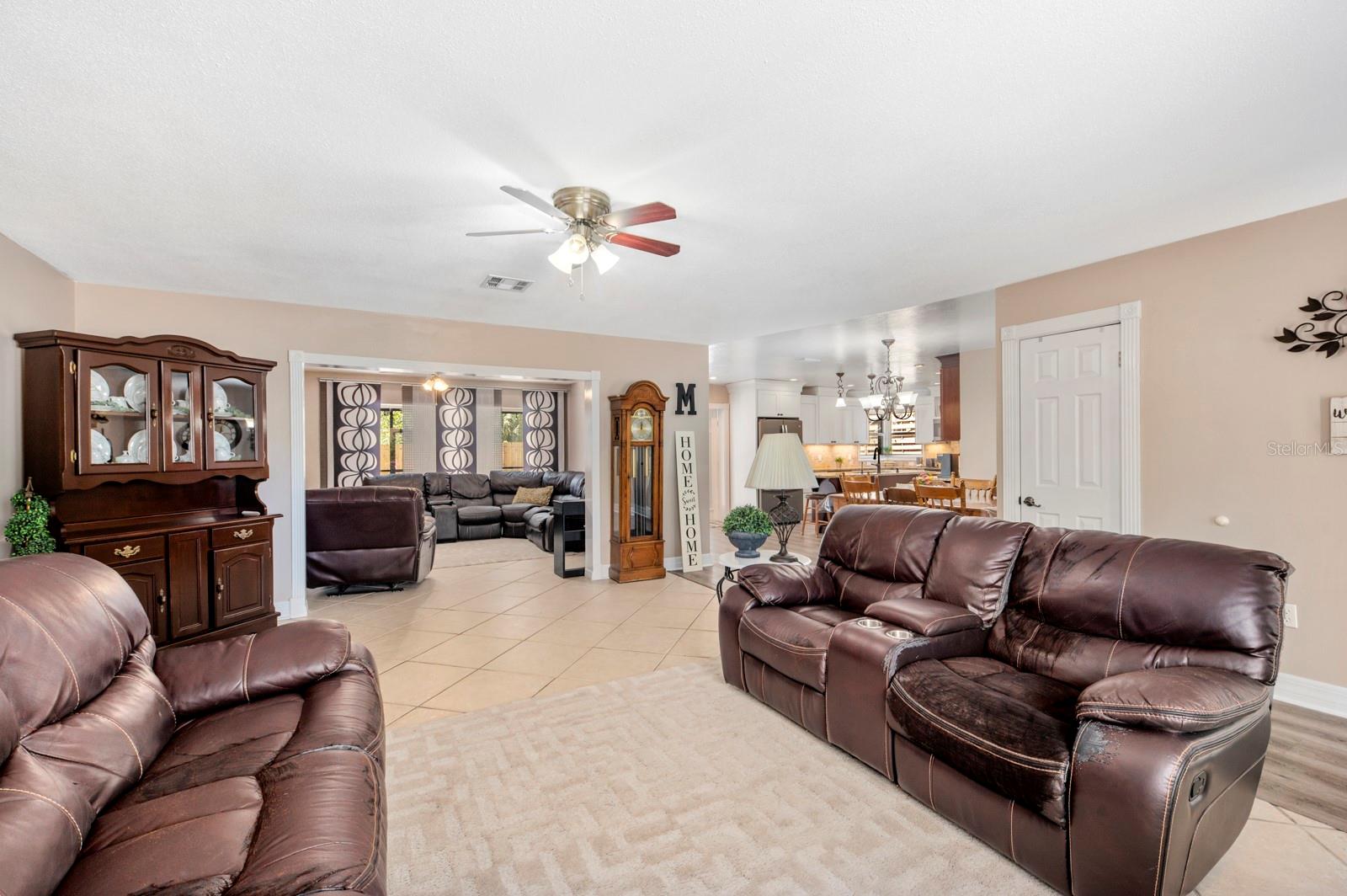 2352 Palm Ter, Sarasota, FL 34231 — photo 11 of 83
