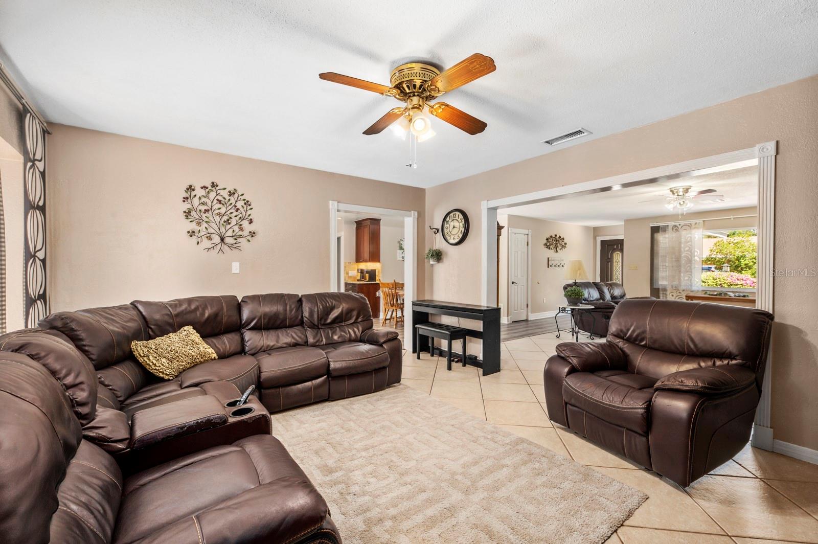 2352 Palm Ter, Sarasota, FL 34231 — photo 12 of 83