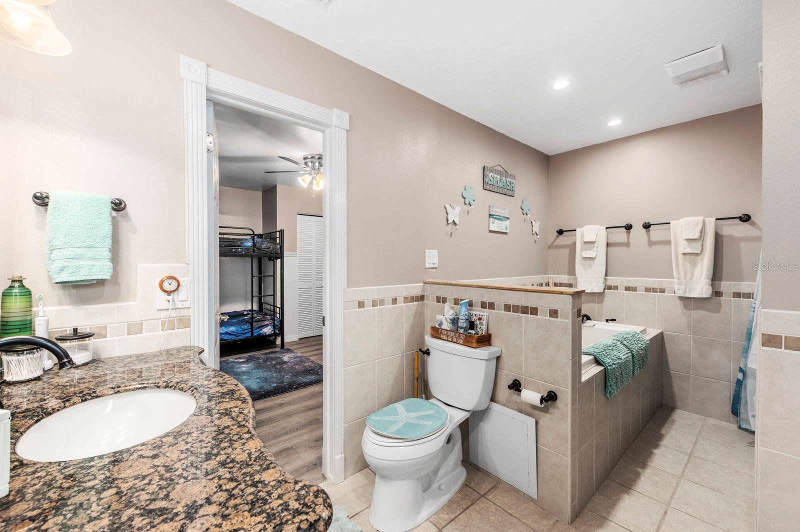 2352 Palm Ter, Sarasota, FL 34231 — photo 27 of 83