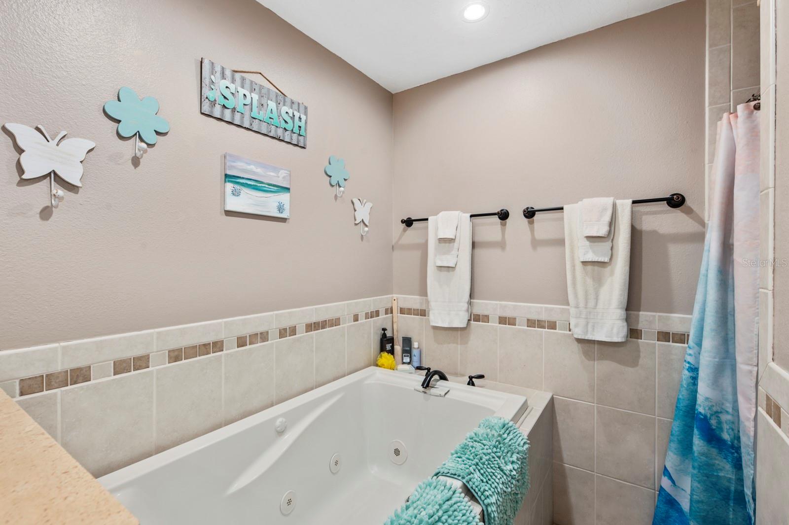2352 Palm Ter, Sarasota, FL 34231 — photo 28 of 83