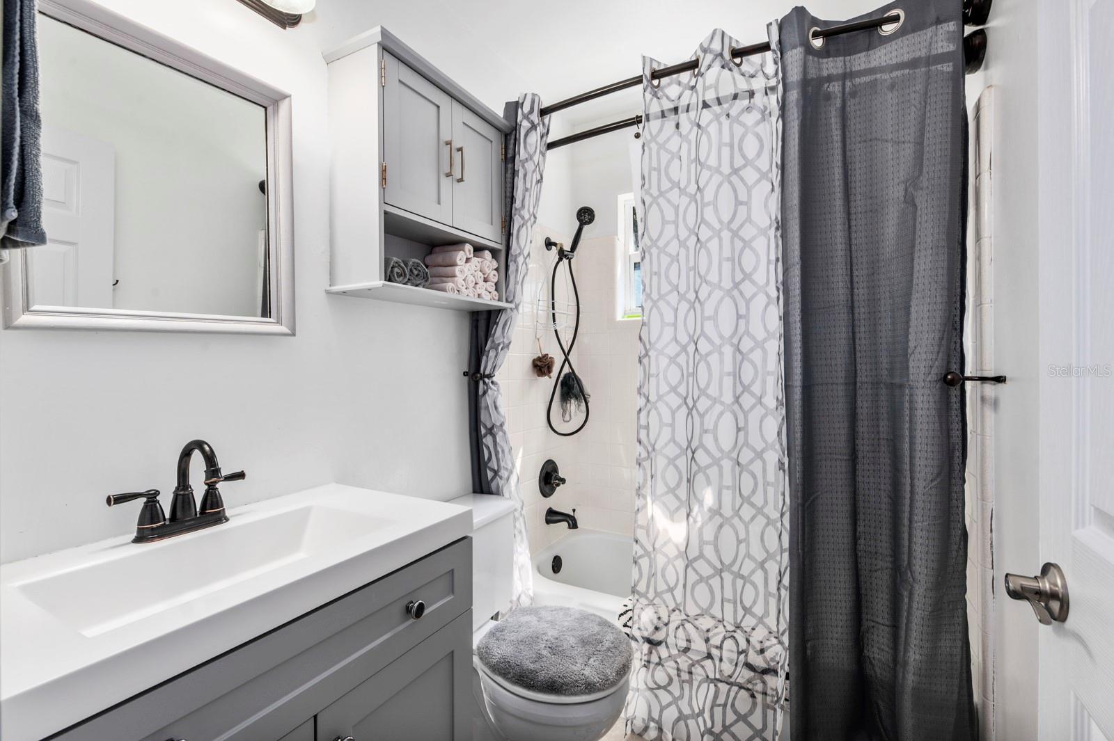 2352 Palm Ter, Sarasota, FL 34231 — photo 33 of 83
