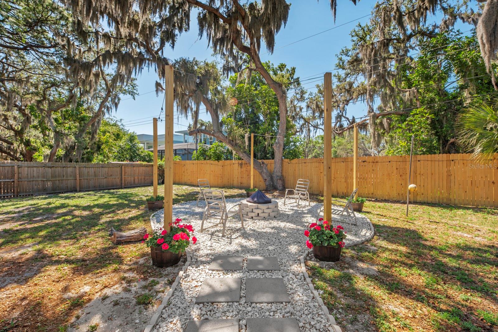 2352 Palm Ter, Sarasota, FL 34231 — photo 49 of 83