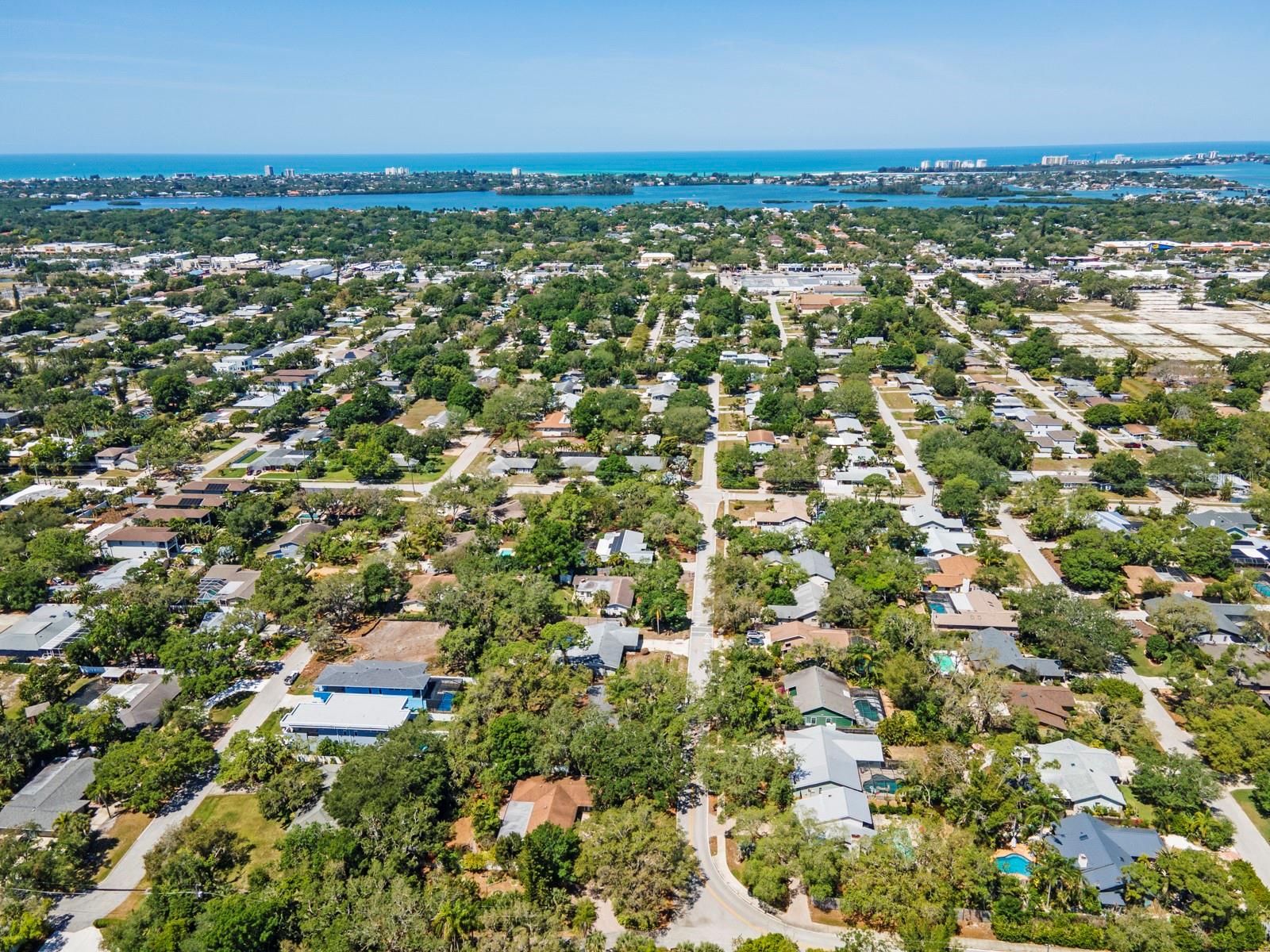 2352 Palm Ter, Sarasota, FL 34231 — photo 62 of 83