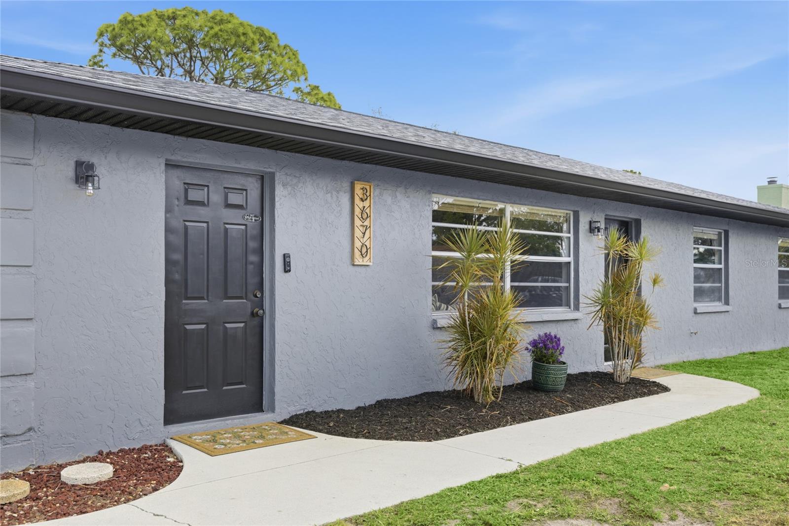 3670 Sunset Beach Dr, Venice, FL 34293 — photo 2 of 51
