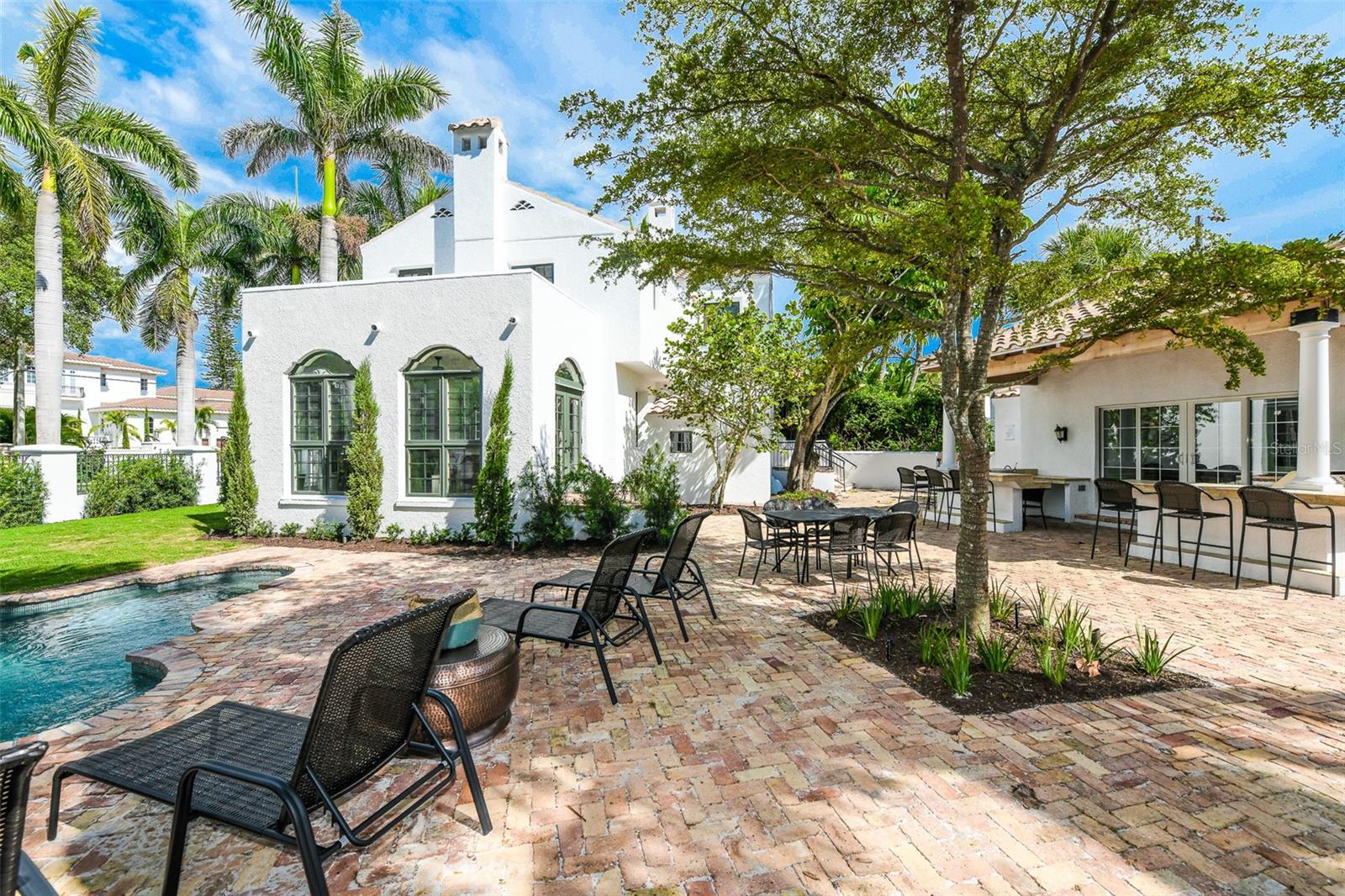 76 S Washington Dr, Sarasota, FL 34236 — photo 2 of 76