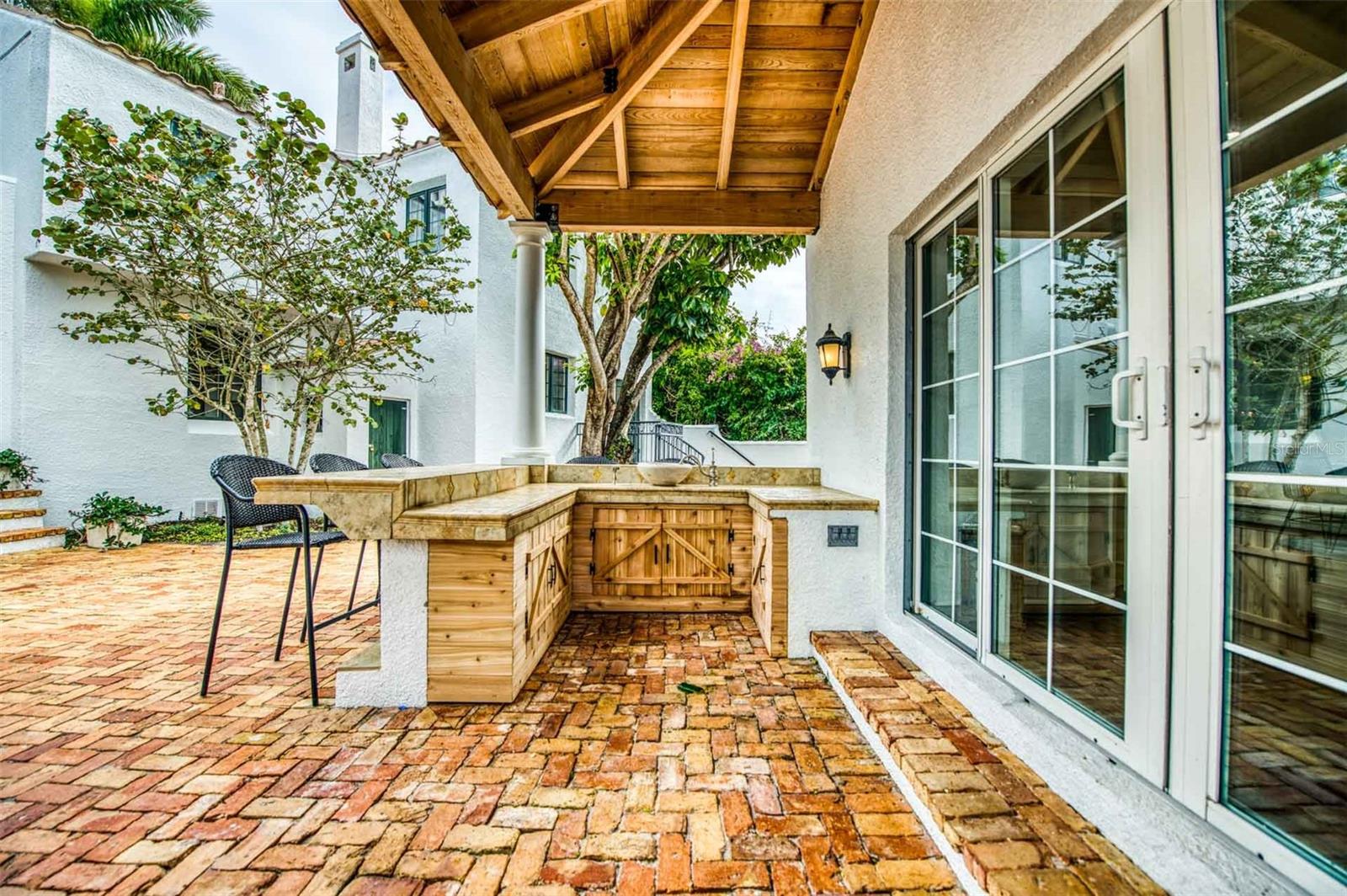 76 S Washington Dr, Sarasota, FL 34236 — photo 7 of 76