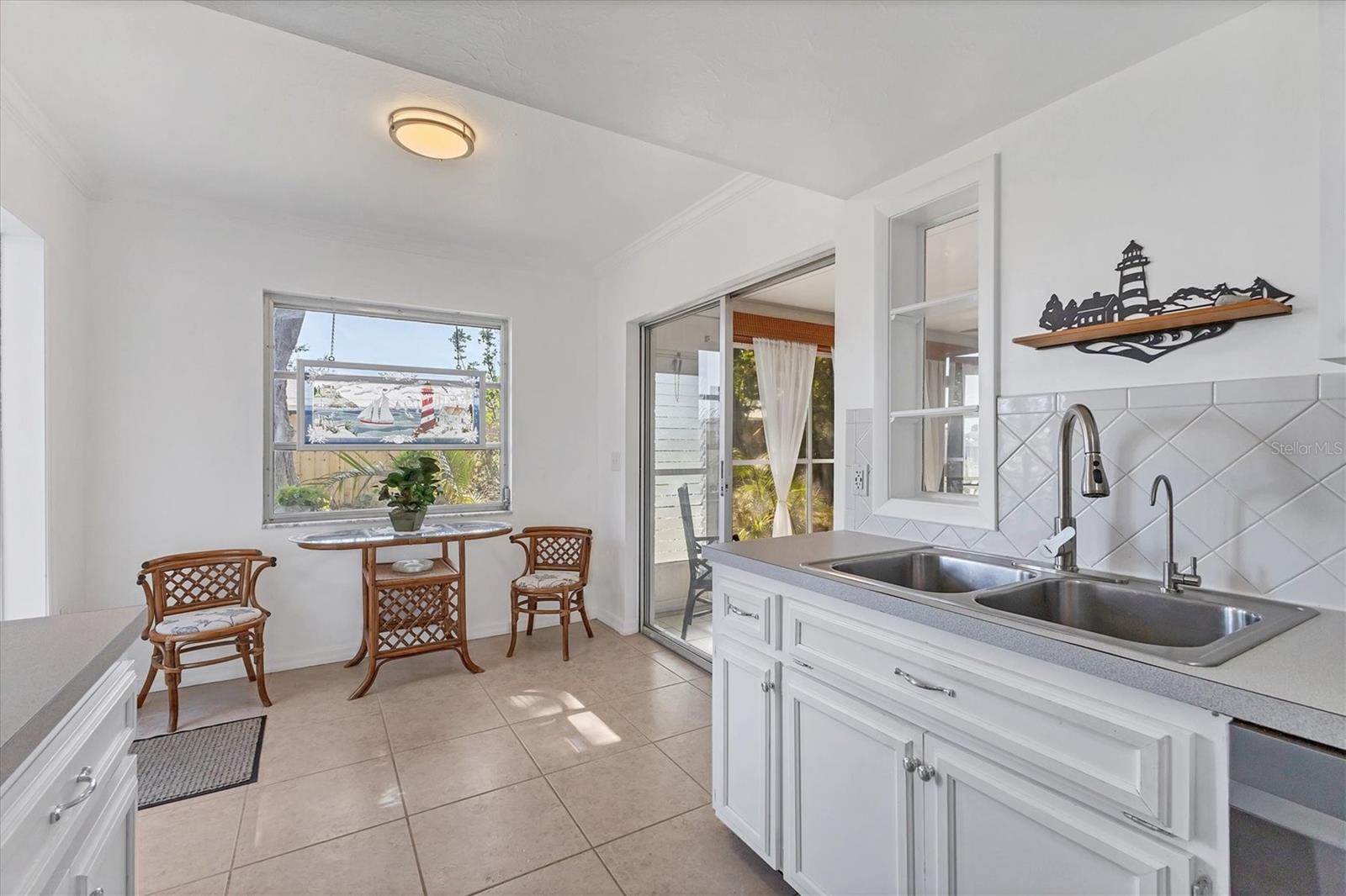 448 Redwood Rd, Venice, FL 34293 — photo 13 of 44