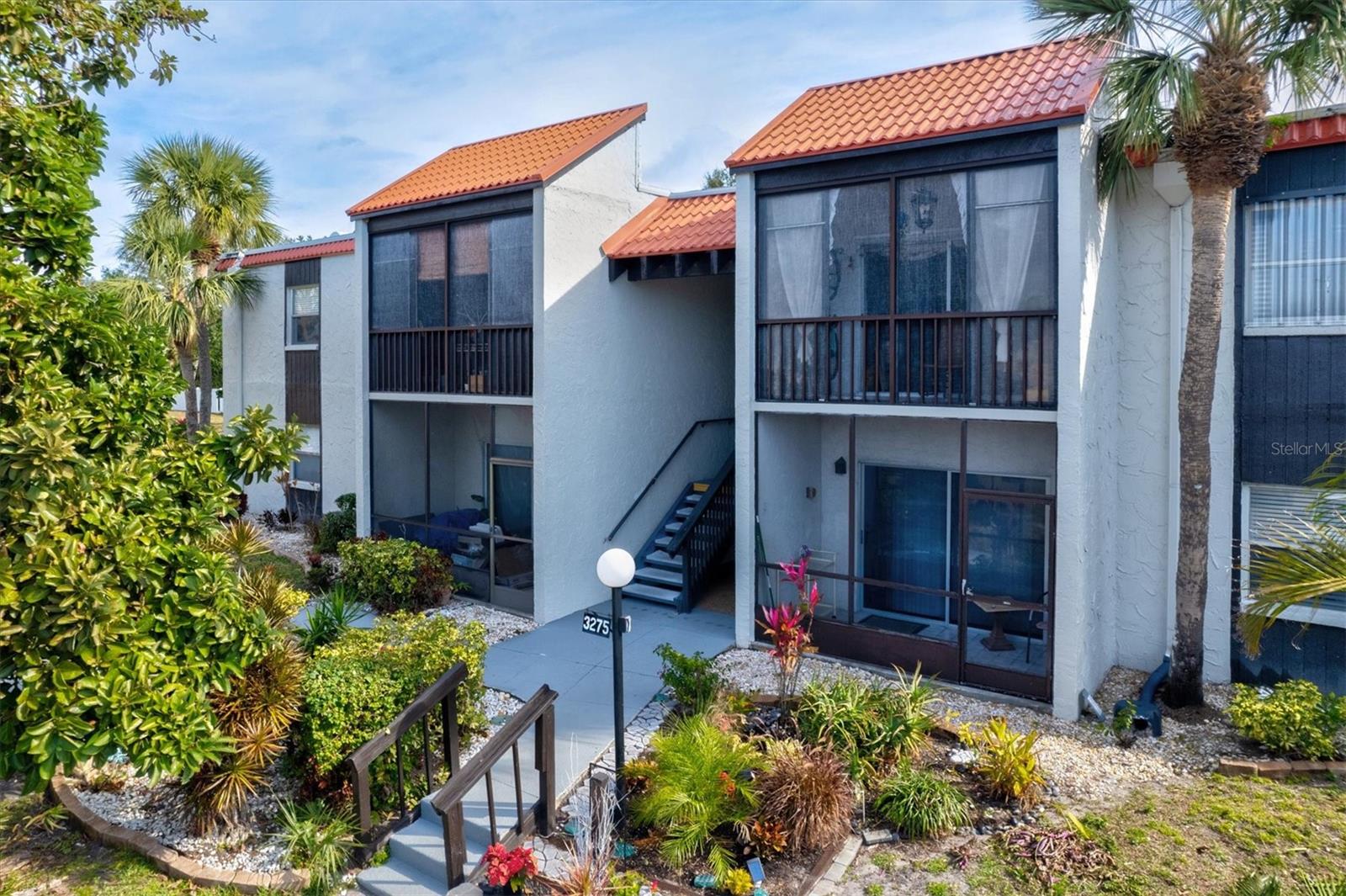 3275 Beneva Rd #104