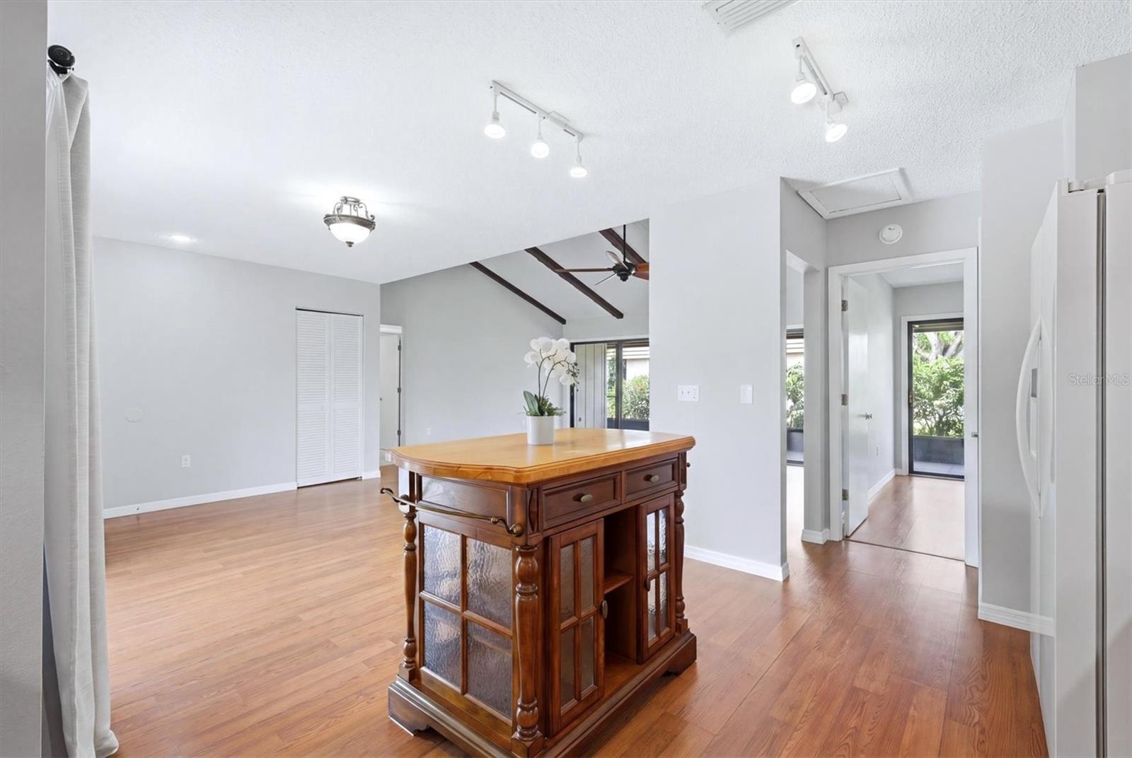 6628 Draw Ln #122, Sarasota, FL 34238 — photo 15 of 40