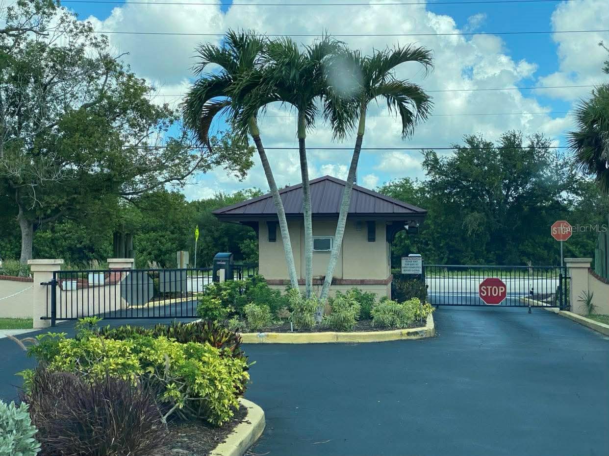 24 hr gated security