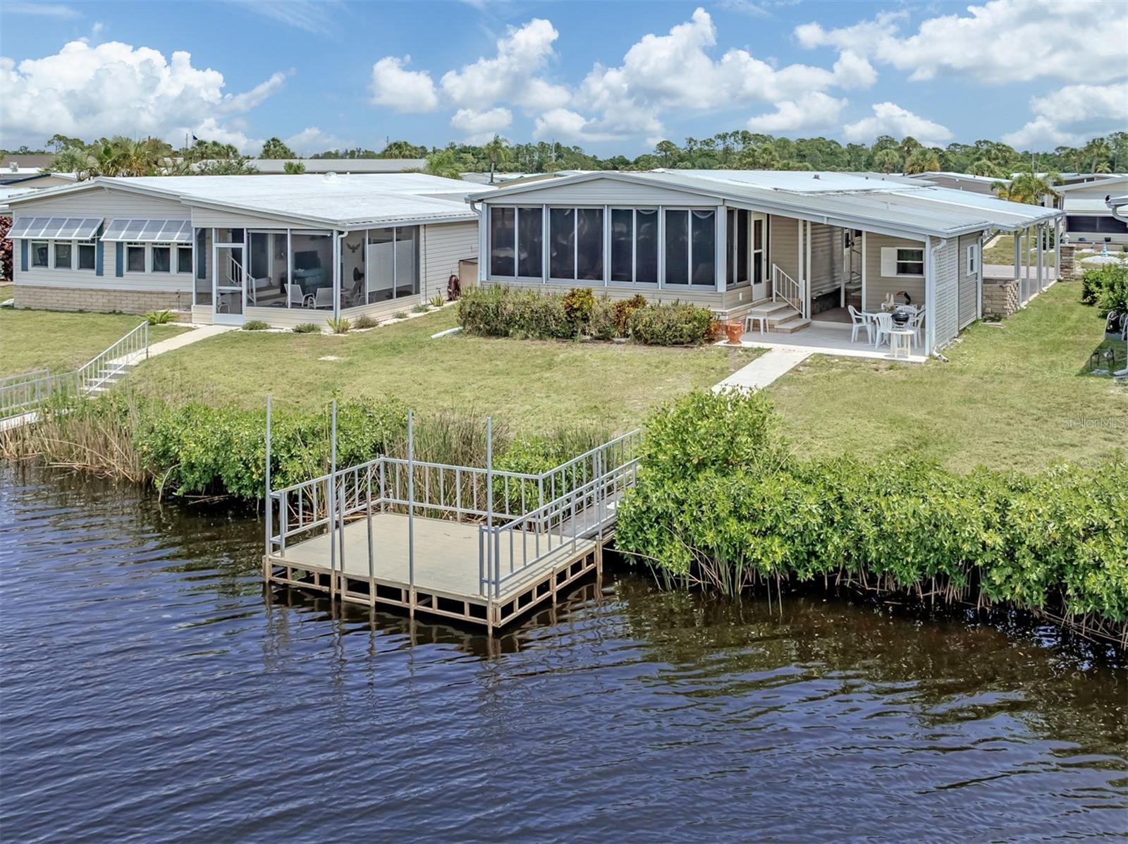 Dock, rear exterior