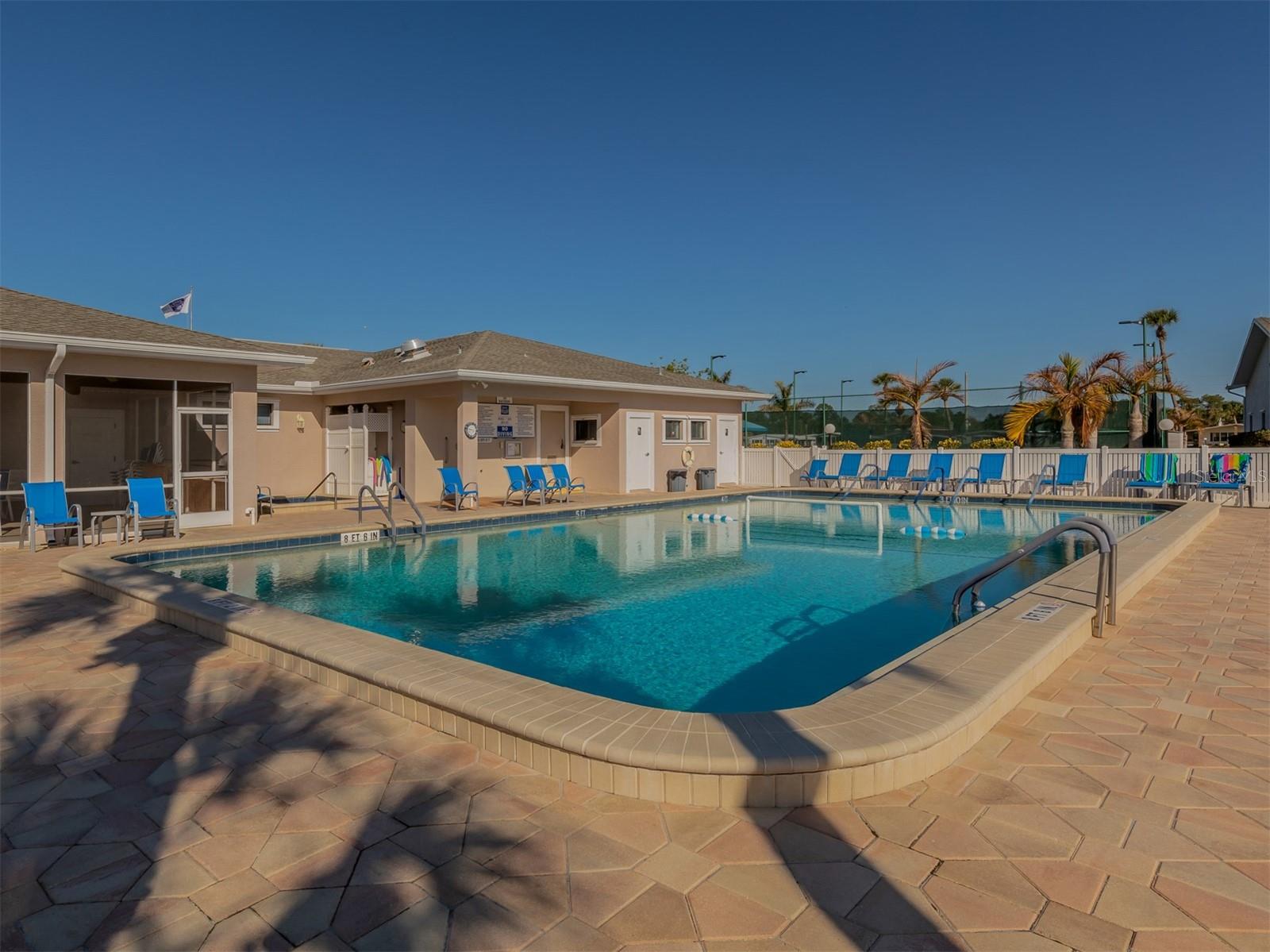 Communmity pool